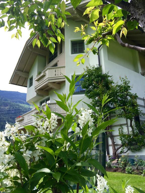 Appartements St. Leonhard Aschau Im Zillertal Pokoj fotografie